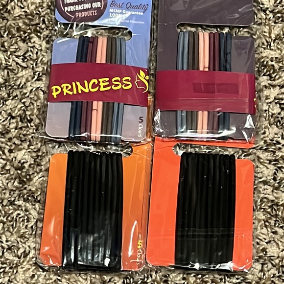 8 packs of Princess hair ties - Picture 2 of 3